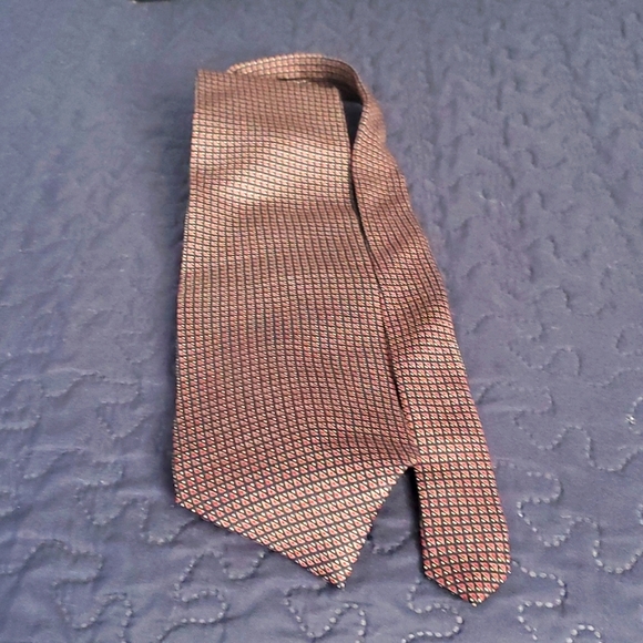 Izod tie - Picture 3 of 7